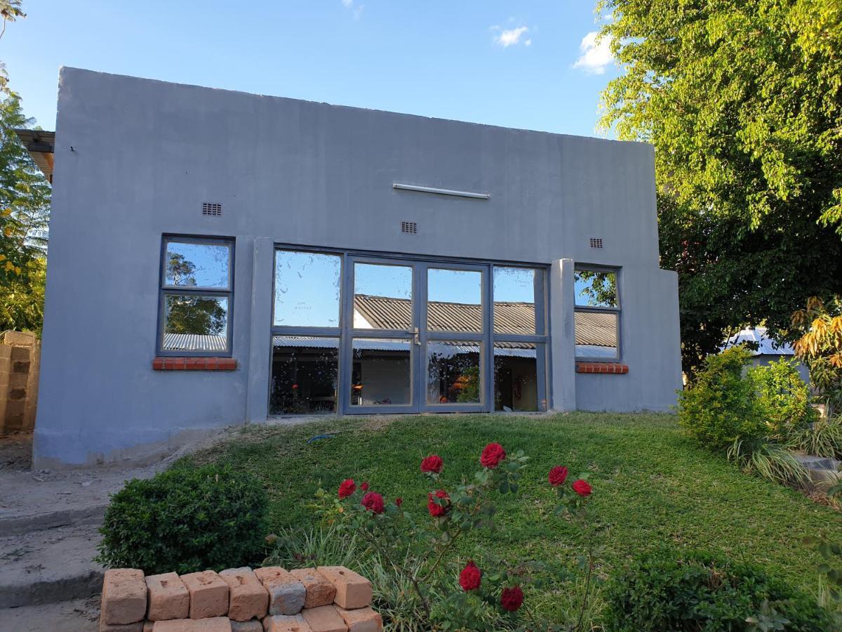 The Oasis Evergreen Lodge Choma Екстериор снимка